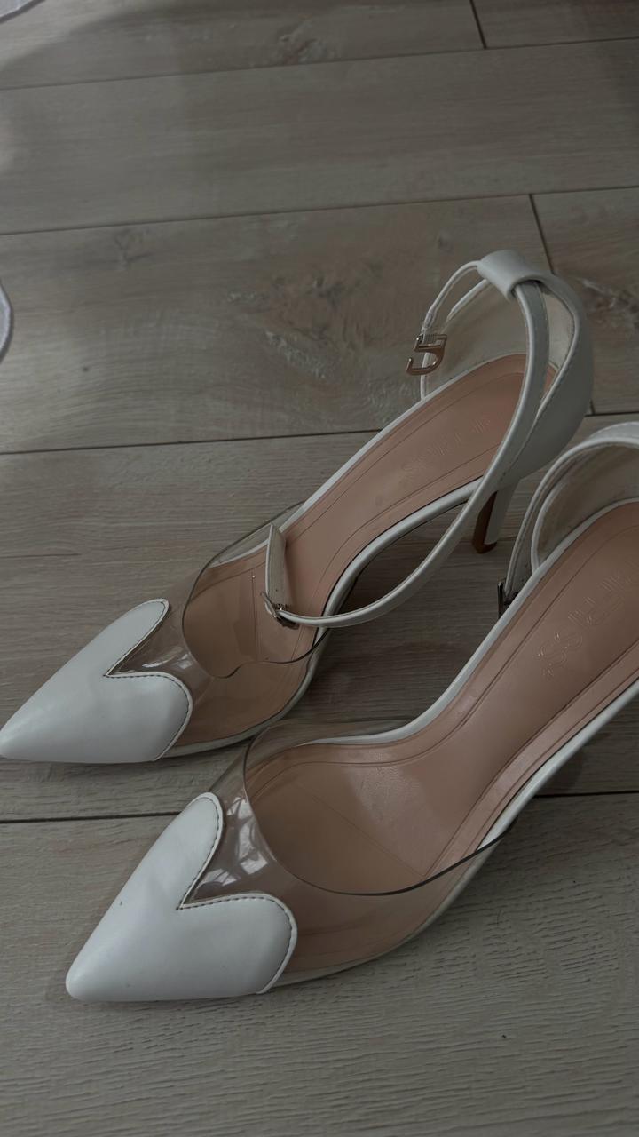 Продаю туфли