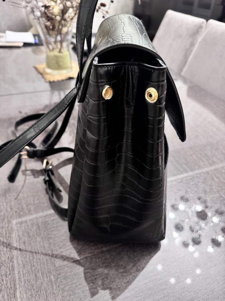 Сумка-рюкзак Carvela