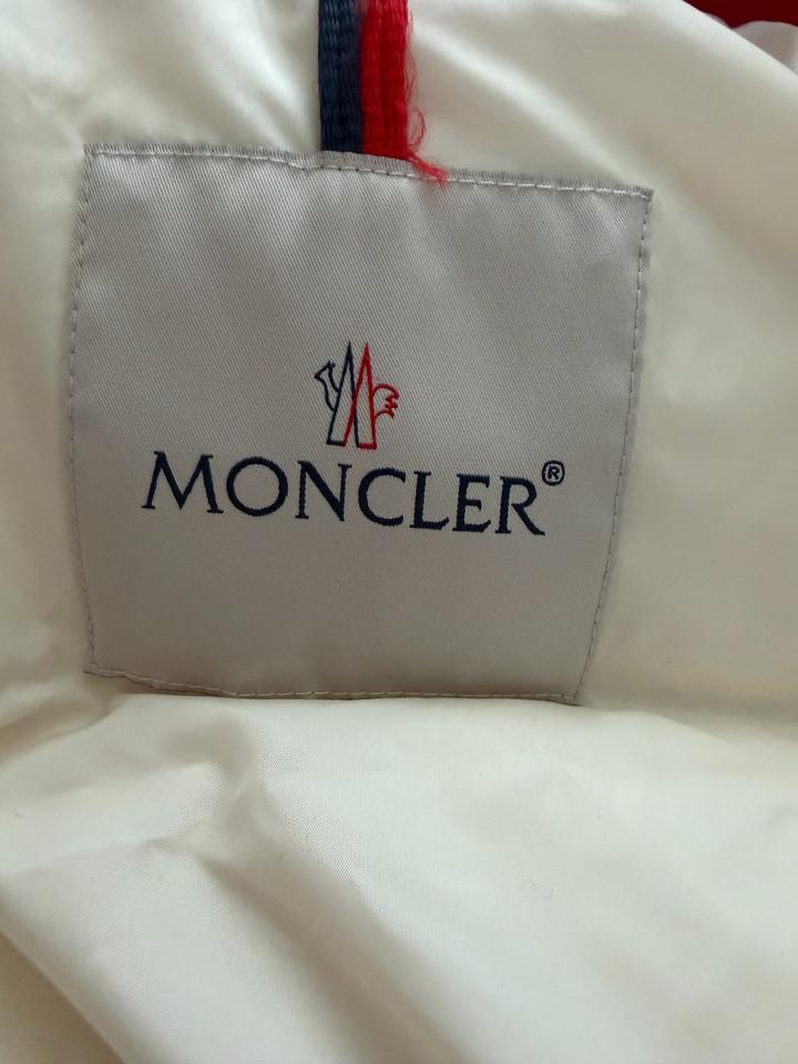 Детский пуховик Moncler Enfant