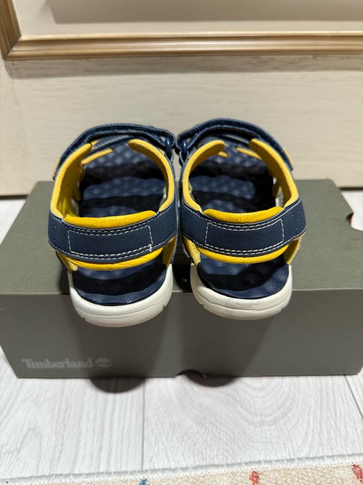 Сандалии Timberland.