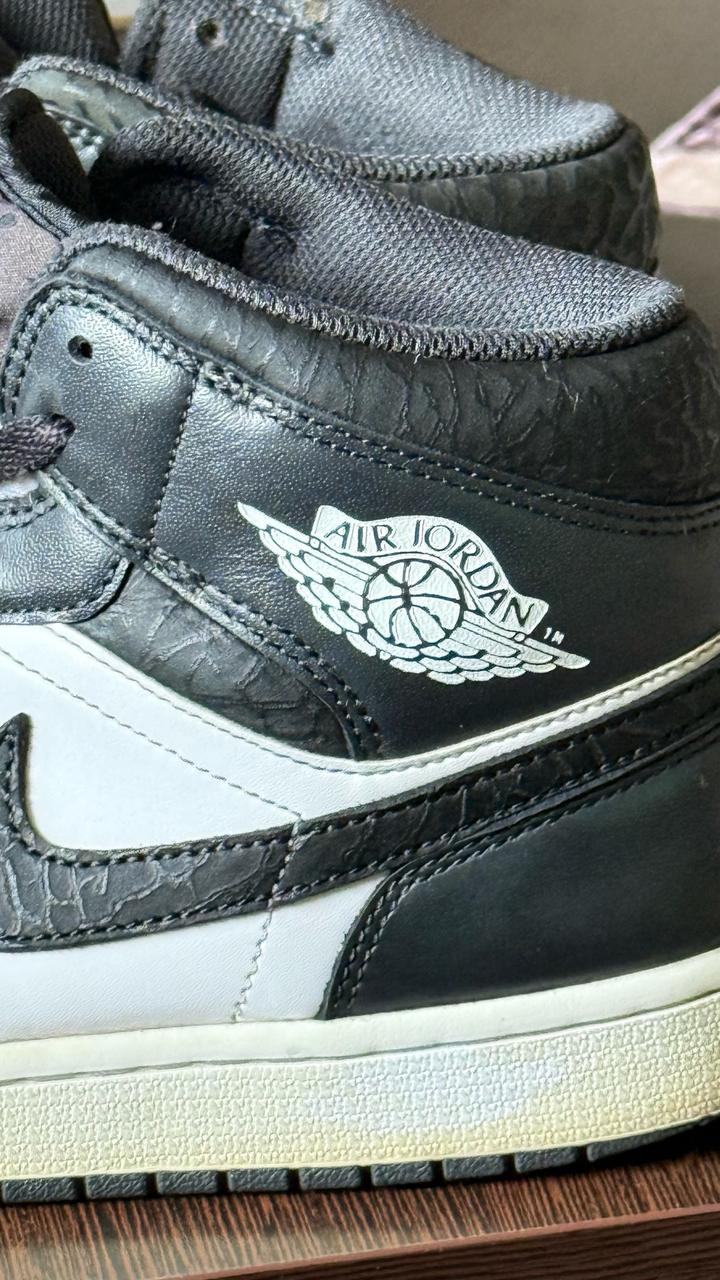 Кроссовки Nike Air Jordan черно белые