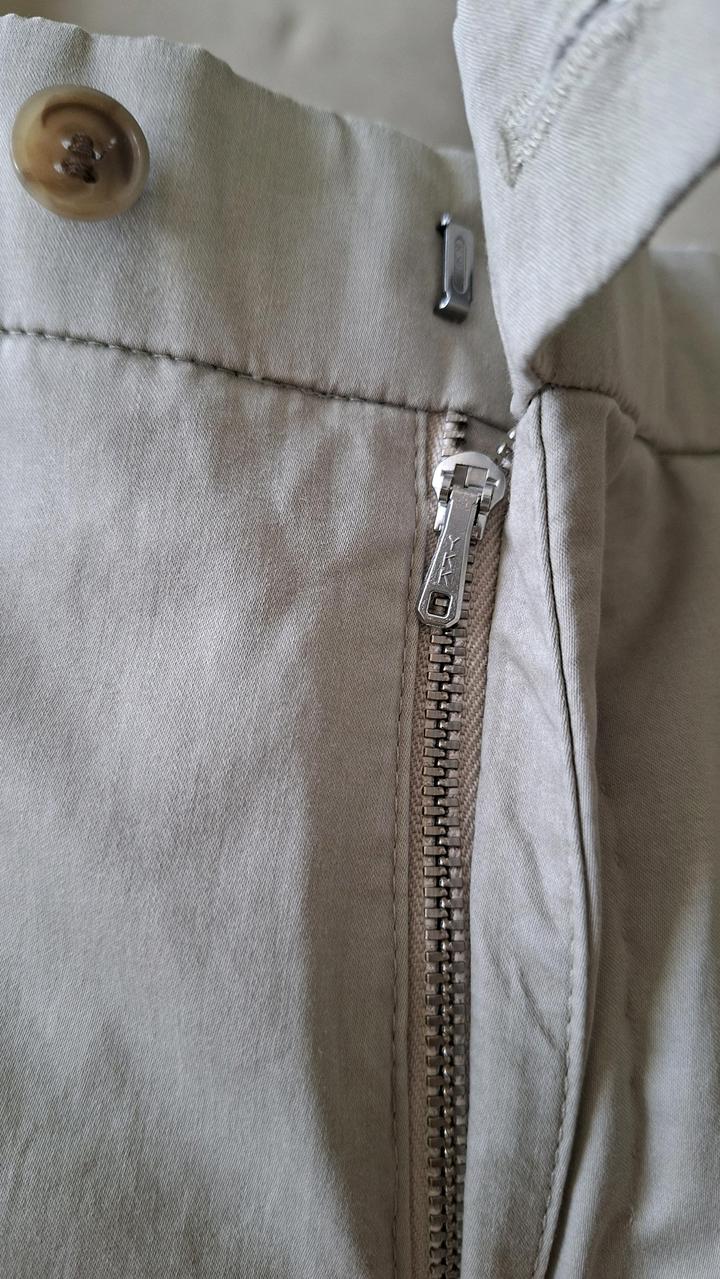 Летние слаксы от HILTL