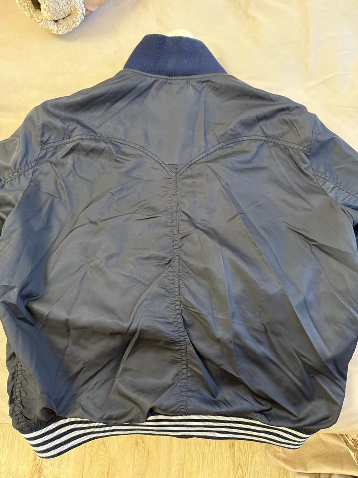 Ветровка размер М