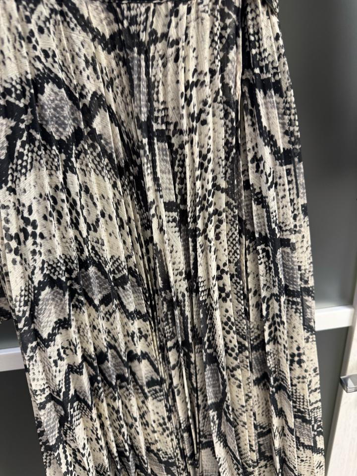 Длинное платье H&M