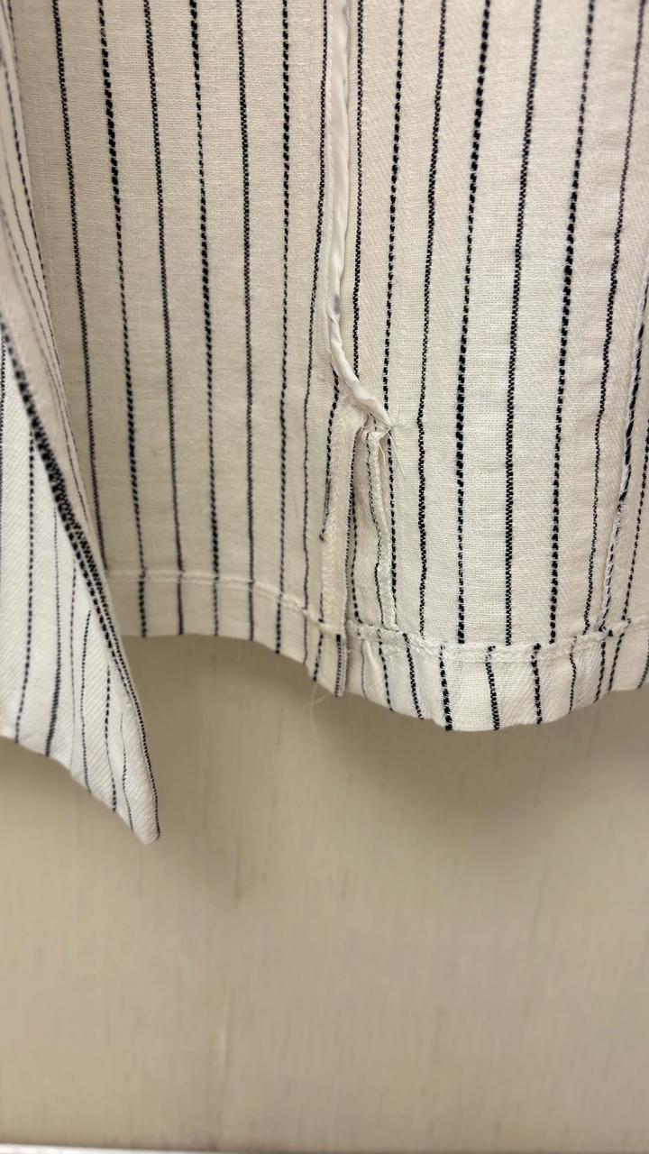 Пиджак в полоску от бренда AMISU