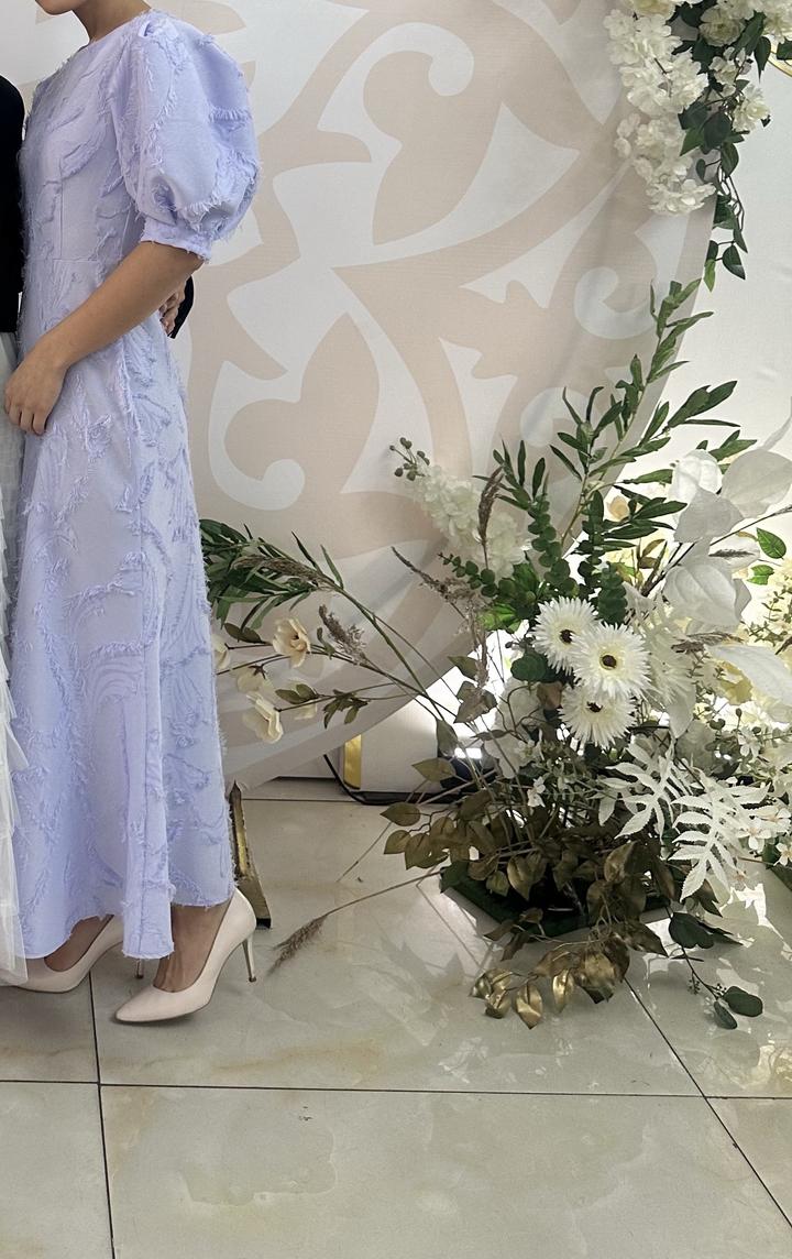 Платье с 3D эффектом местного бренда