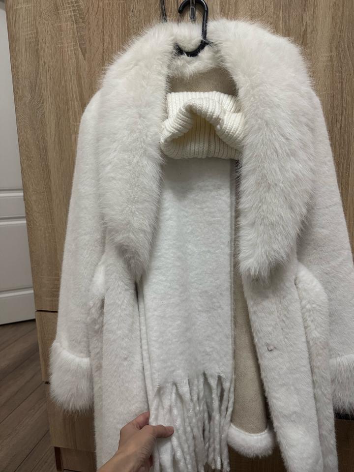 Шубка, шапка, шарф комплект