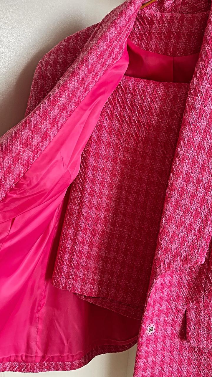 Костюм:пиджак+юбка