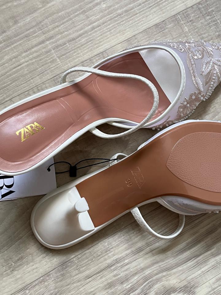 белые туфли zara