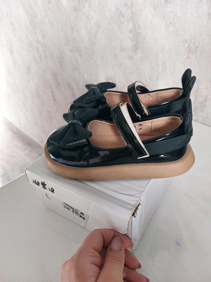 Туфли на девочку