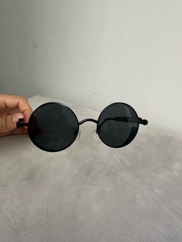 Солнцезащитные очки круглые