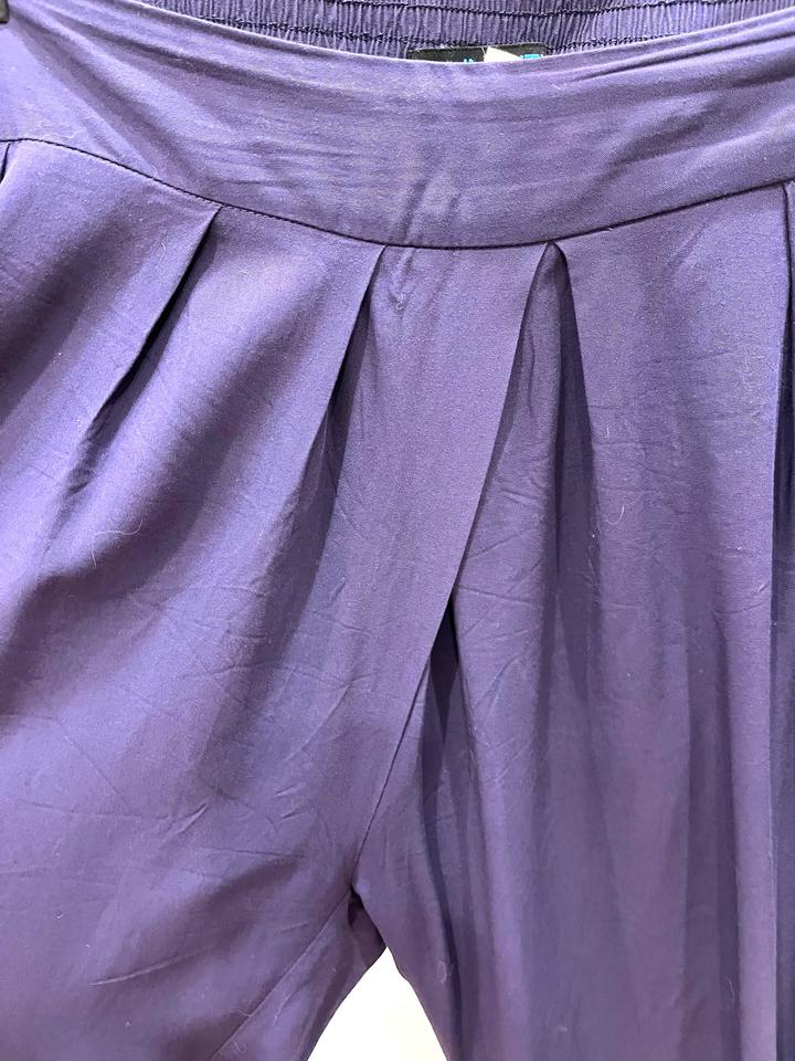 Брюки бананы фиолетовые