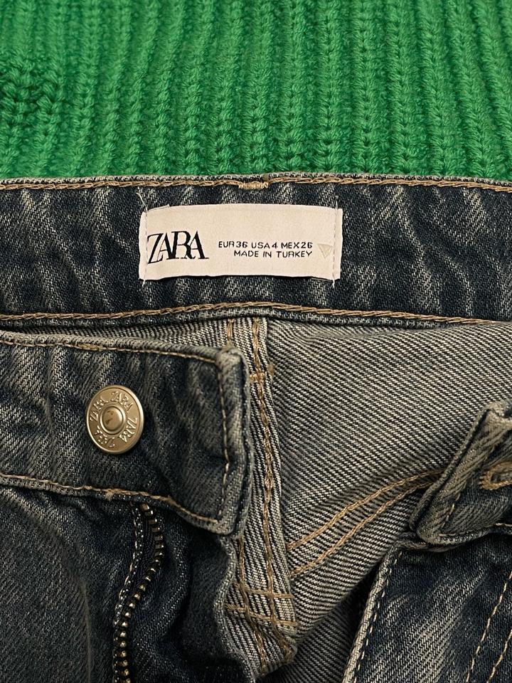 Джинсы Zara