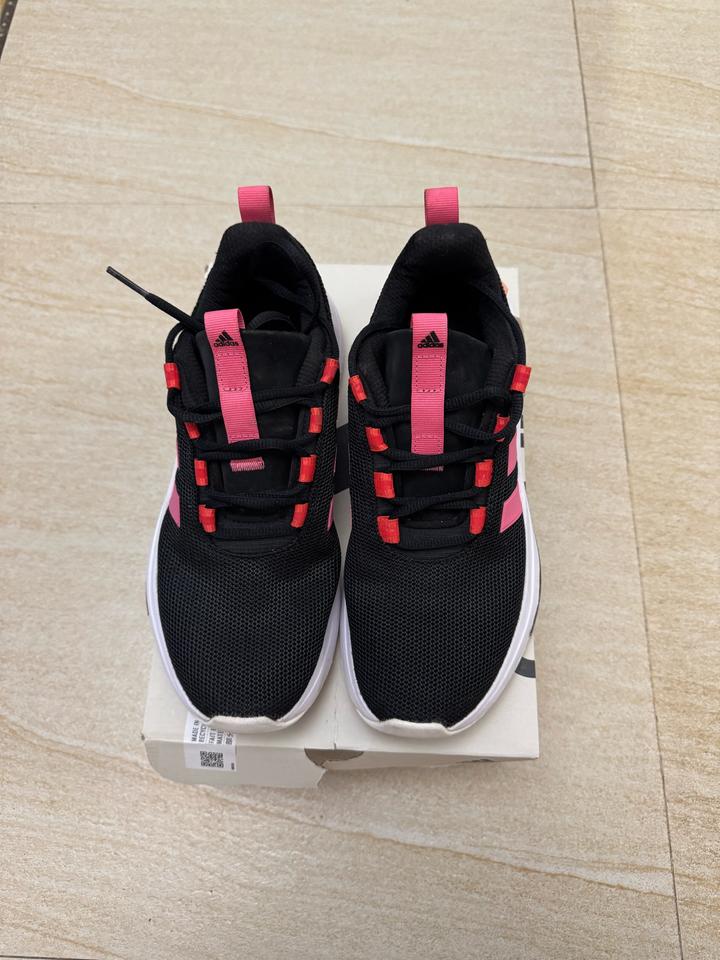 Кроссовки Adidas