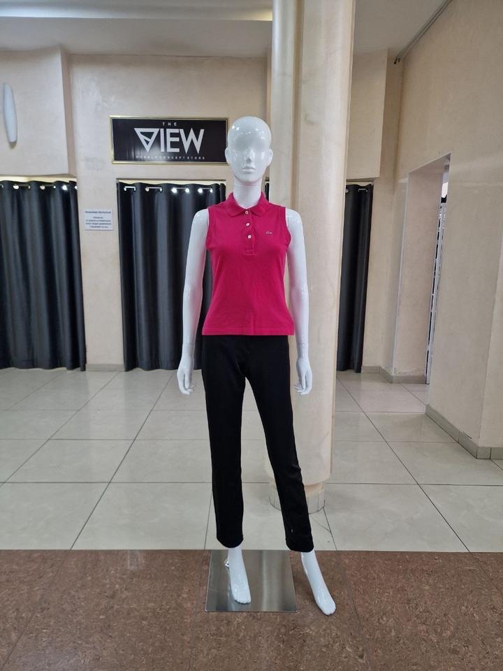 Топ Lacoste