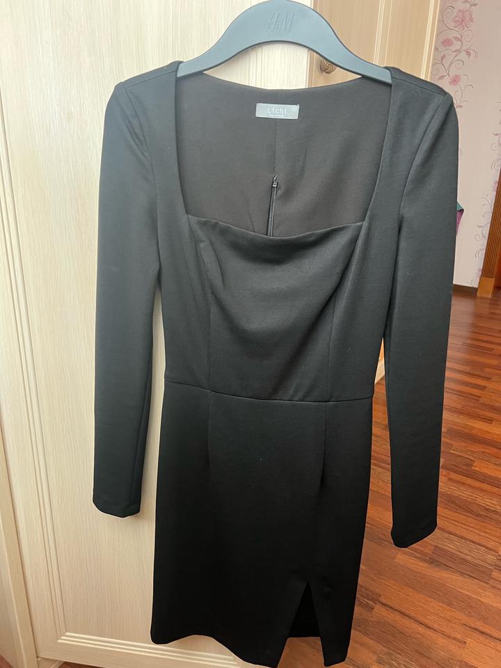 Черное платье Lichi