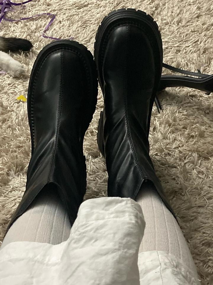 Сапоги средней высоты