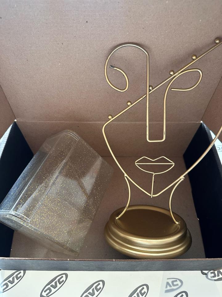 Подставка для украшений и шкатулка