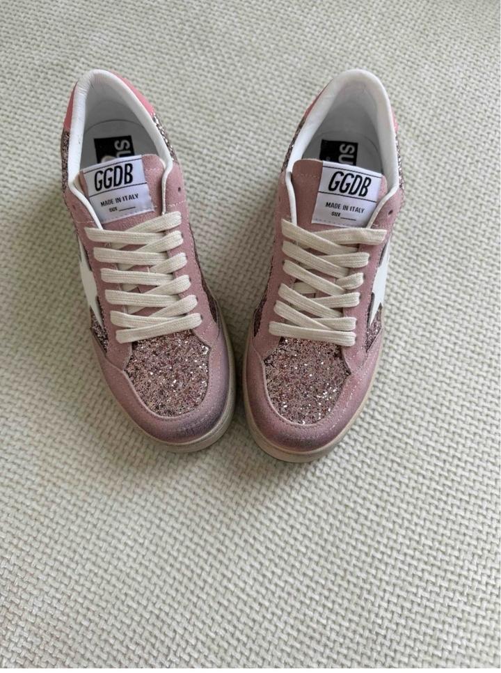 модные кроссовки для женщин