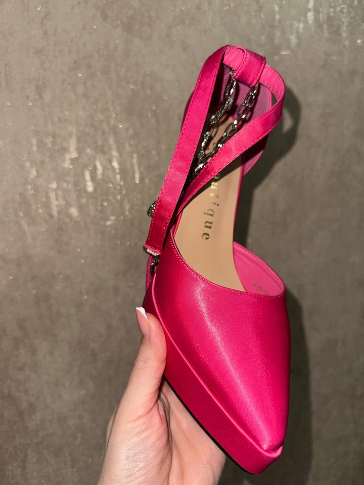 элегантные женские туфли цвета фуксии (ярко-розовый