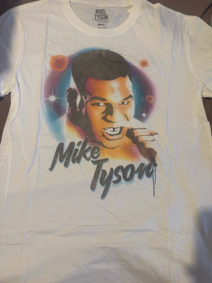 Футболка белая