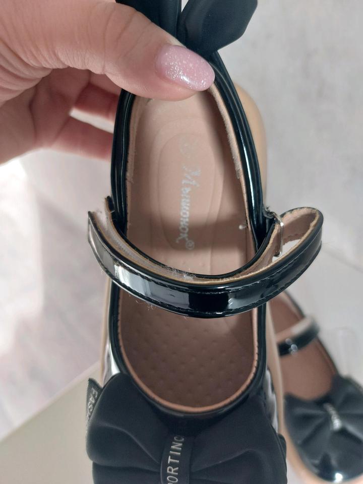 Туфли на девочку