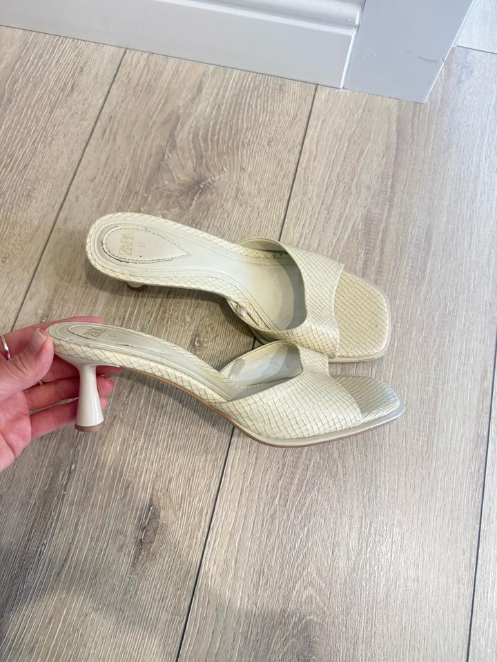 Босоножки ZARA