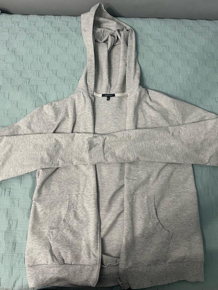 Серая двойка Thomas Graf