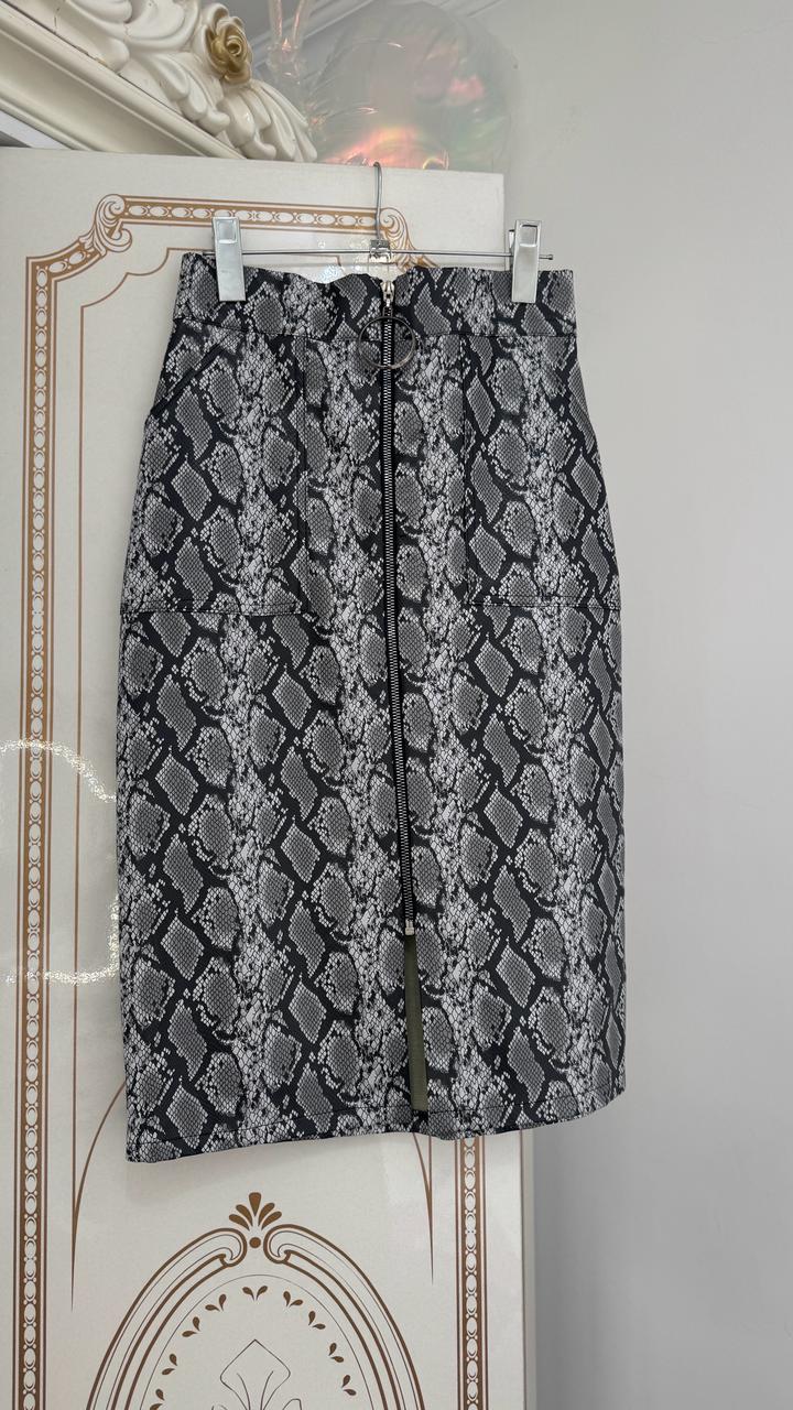 Юбка эко кожа с принтом
