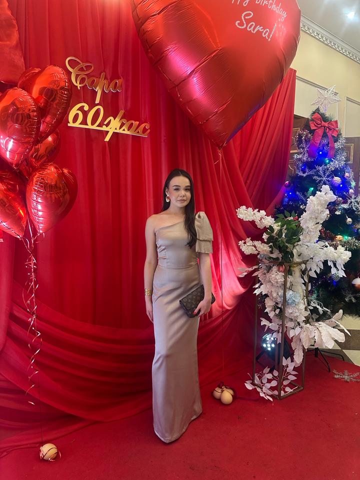 Платья атласные от leely