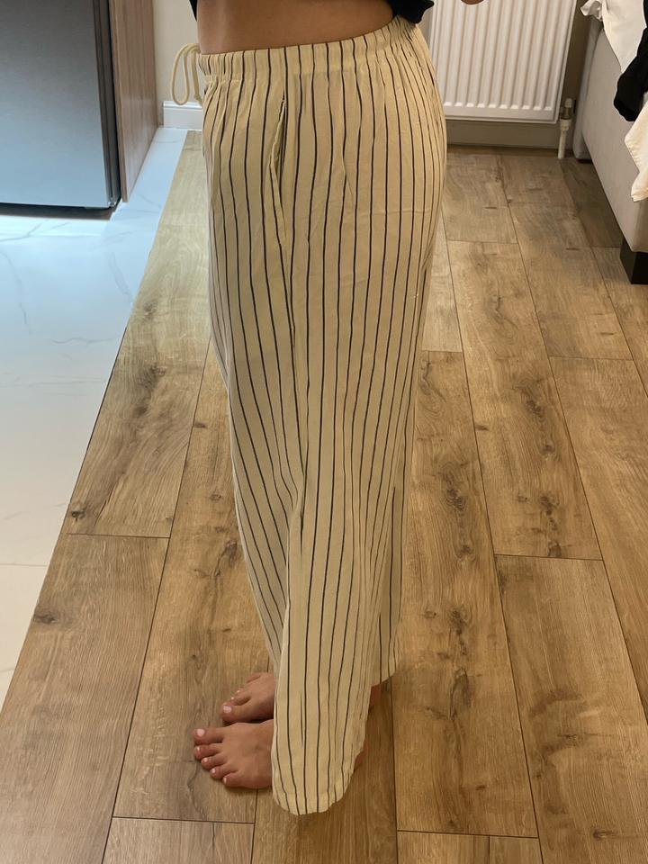 Брюки Uniqlo