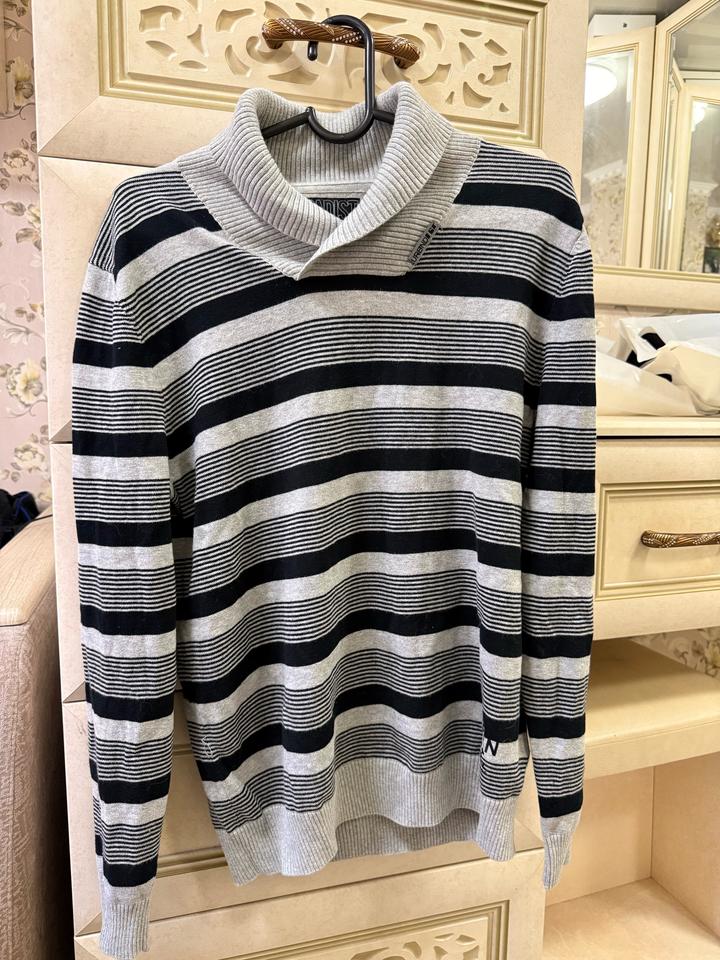 рубашки , кофты M размера