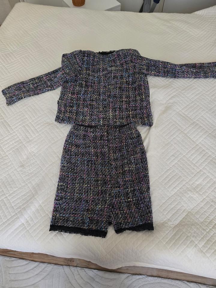 Костюм твидовый новый
