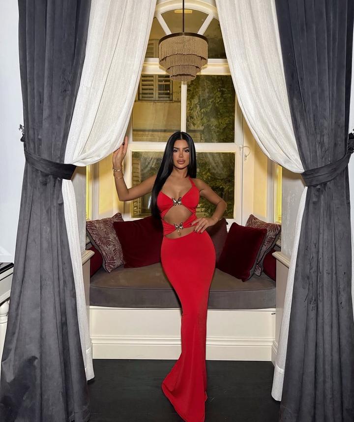 Платье от EYYO