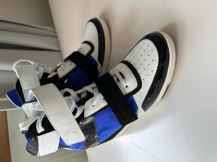 Сникерсы от Dirk Bikkembergs