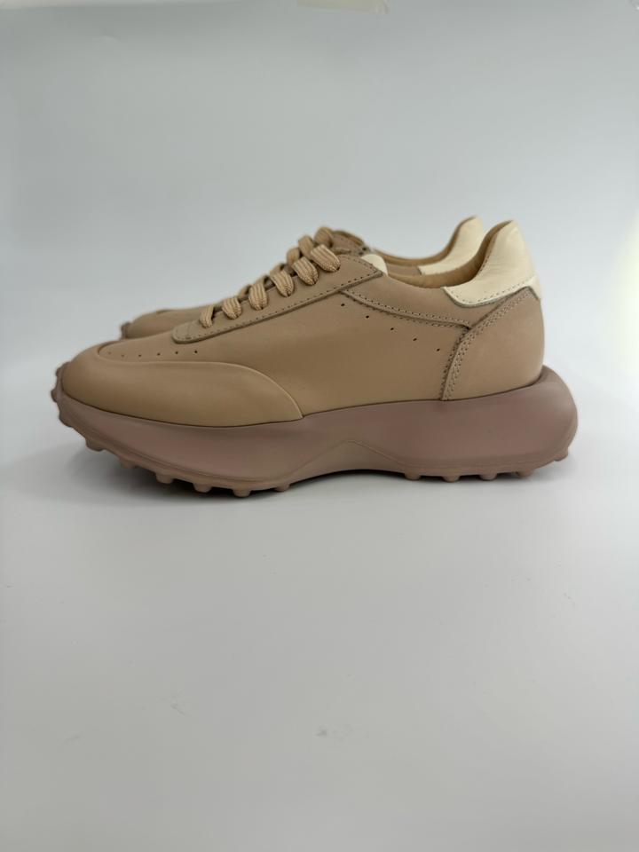 Новые беж кроссовки Турецкие натуральная кожа 36,37,38