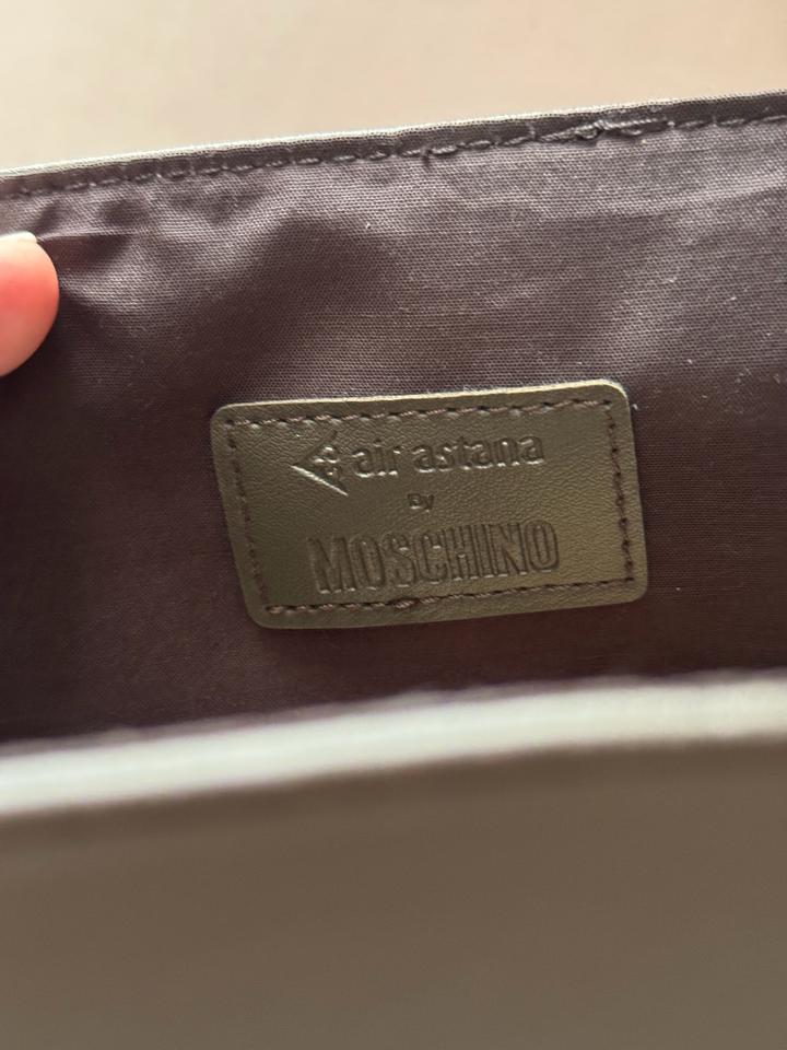 Косметичка Moschino