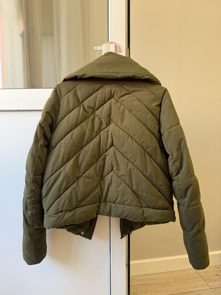 Пуховик короткий Zara, хаки, xs