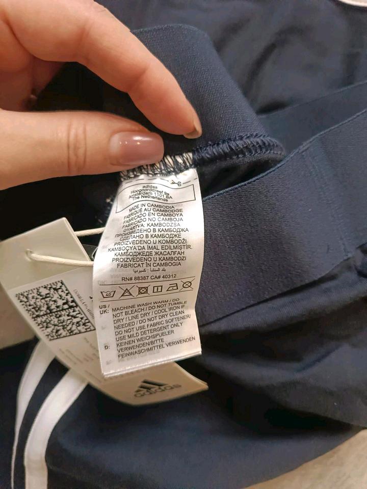 Леггинсы Adidas, размер S/M, новые