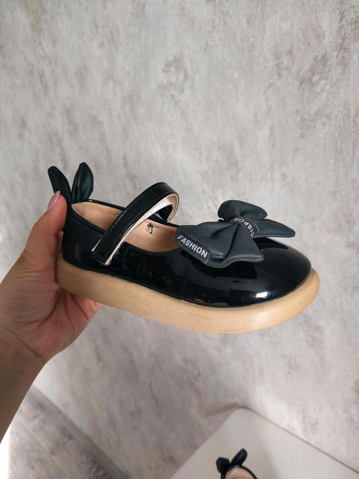 Туфли на девочку