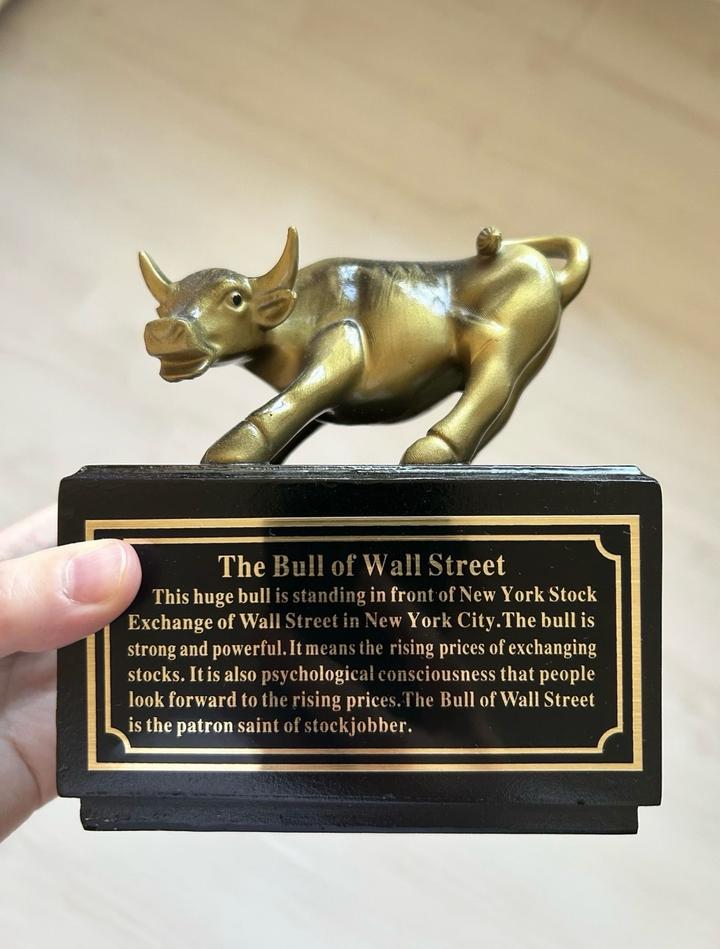 Сувенир бык с Wall Street