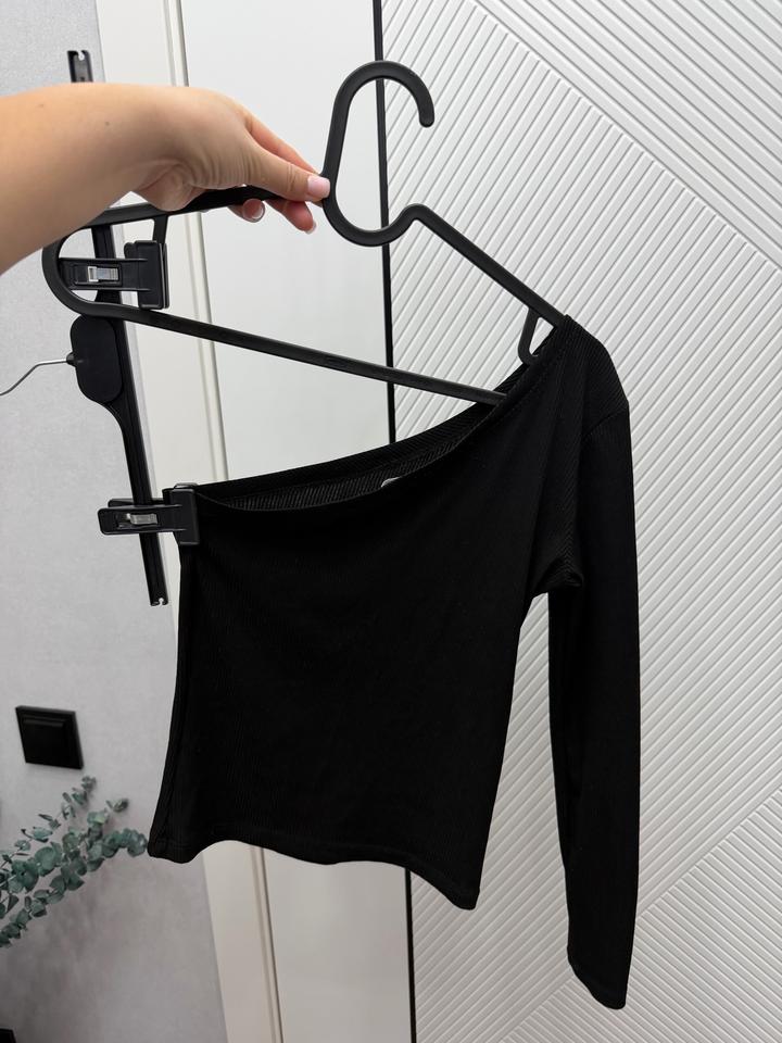 Кофточка на одно плечо