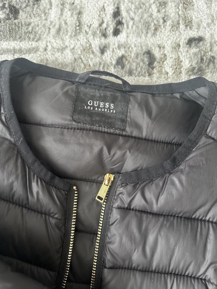 Куртка Guess р.42