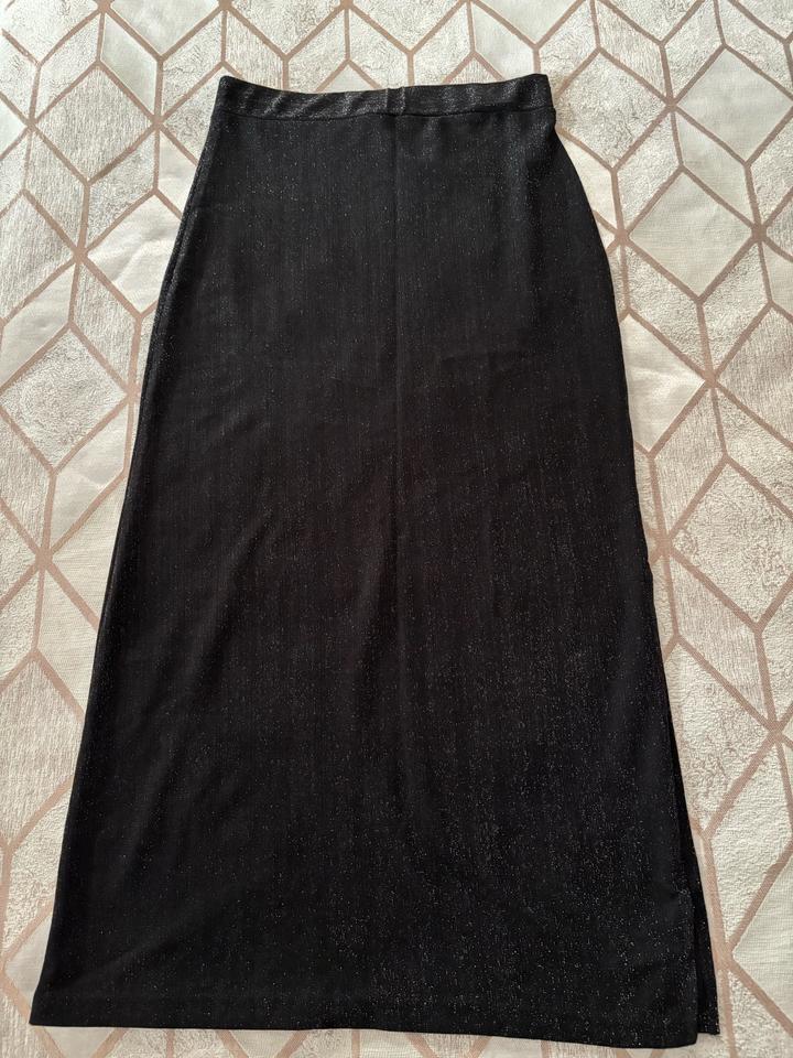 Черная юбка прямая с блестками