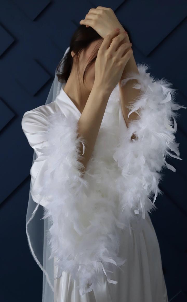 Халат с перьями