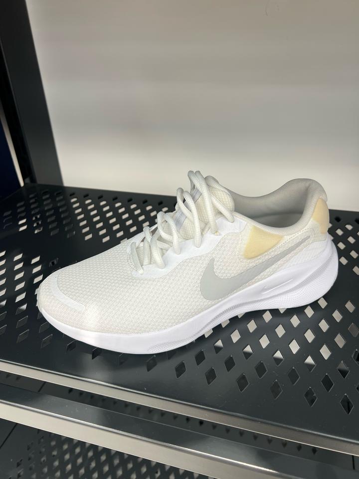 Кроссовки Nike