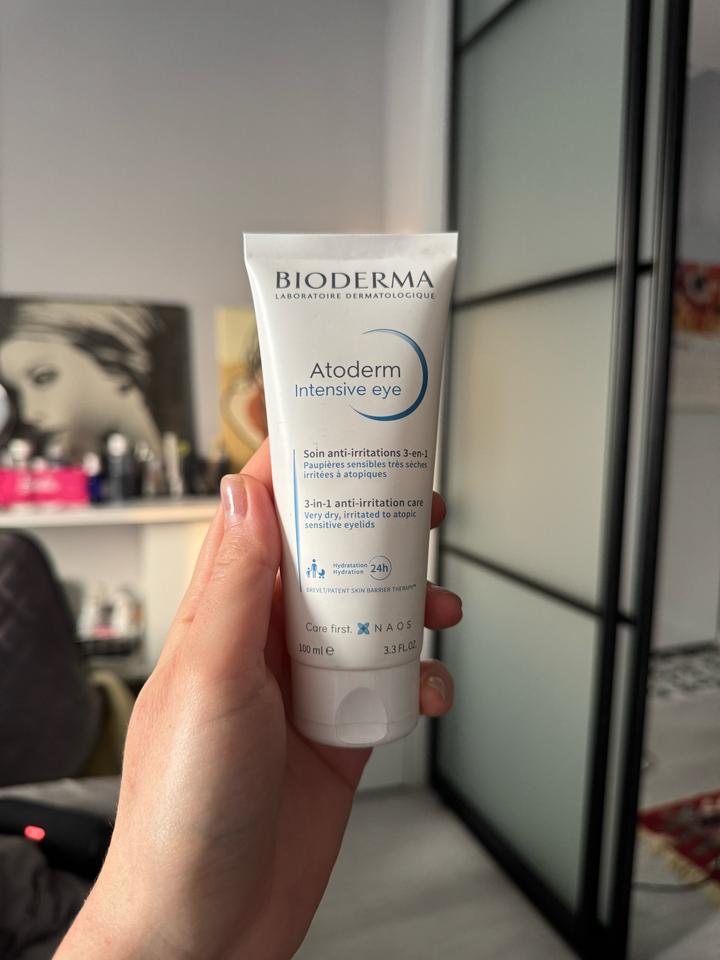 Bioderma крем Интенсивный уход за областью вокруг глаз