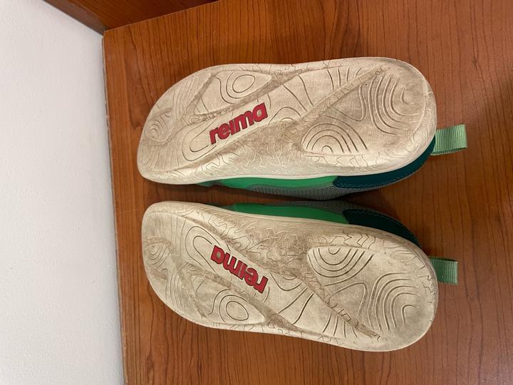 Кроссовки reima