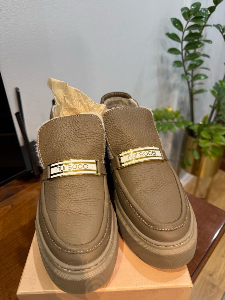 Продам зимние лоферы