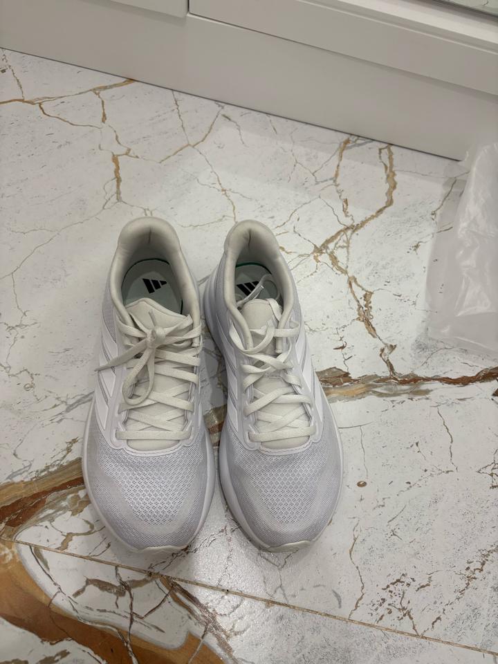 Кроссовки Adidas